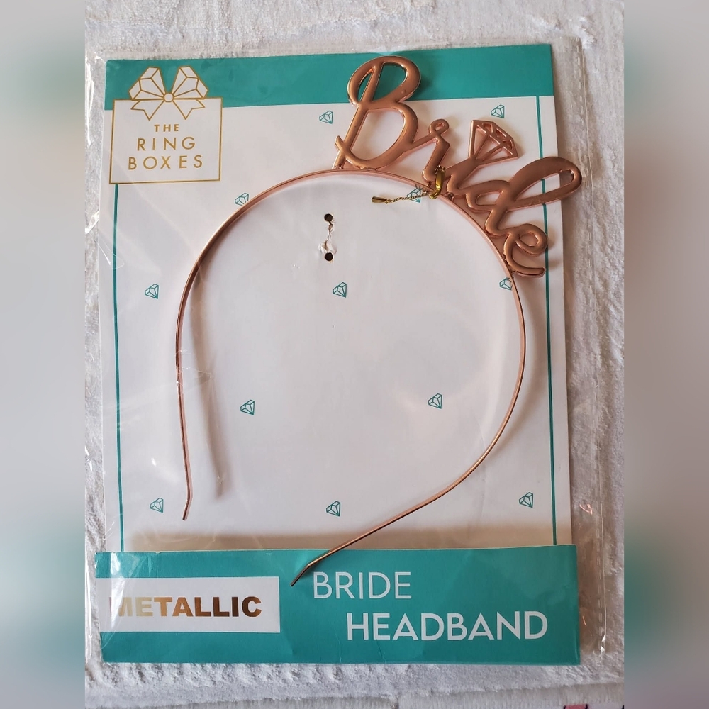 The Ring Boxes Metallic Bride Headband